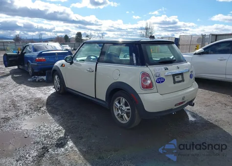 2012 Mini Cooper z USA, uszkodzony, nr VIN WMWSU3C53CT261290